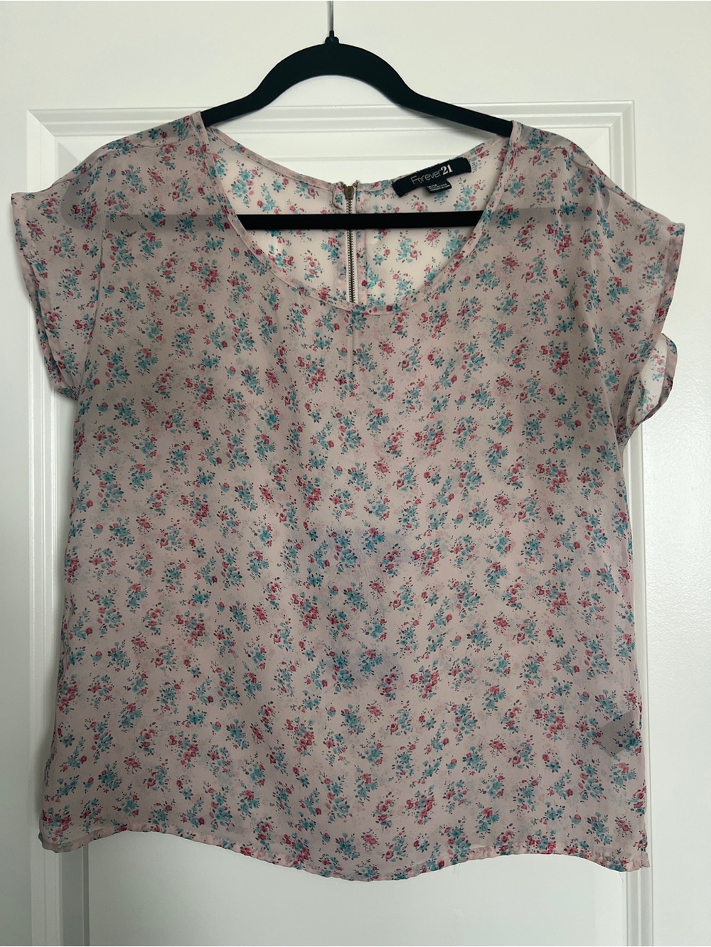 Forever 21 Light Pink Floral Chiffon Short Sleeve Blouse